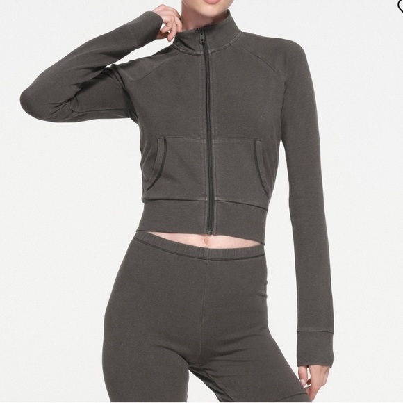 COPY - SKIMS Outdoor Track Jacket - Washed Onyx - Picture 1 of 5